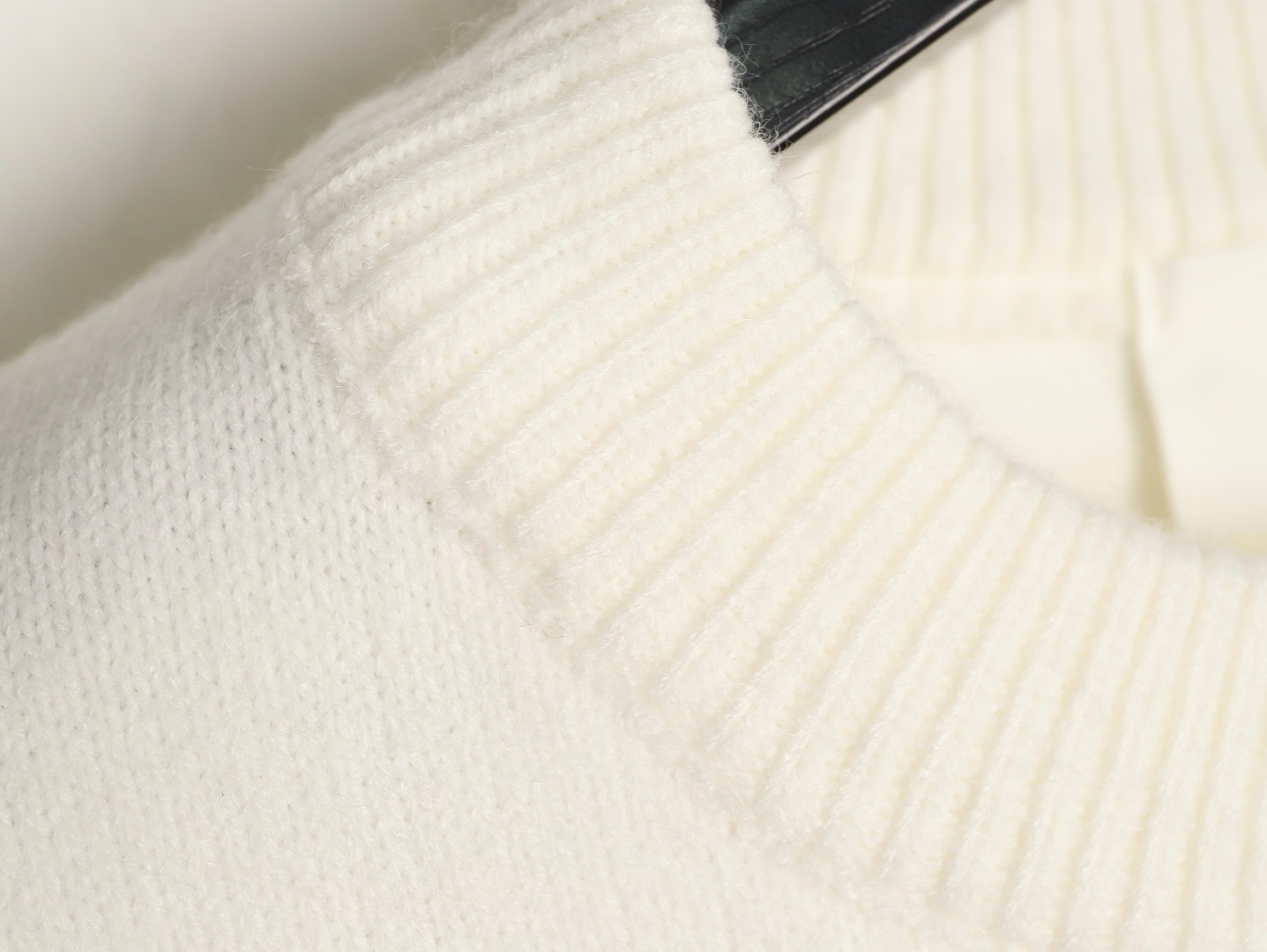 Ami Paris Sweaters