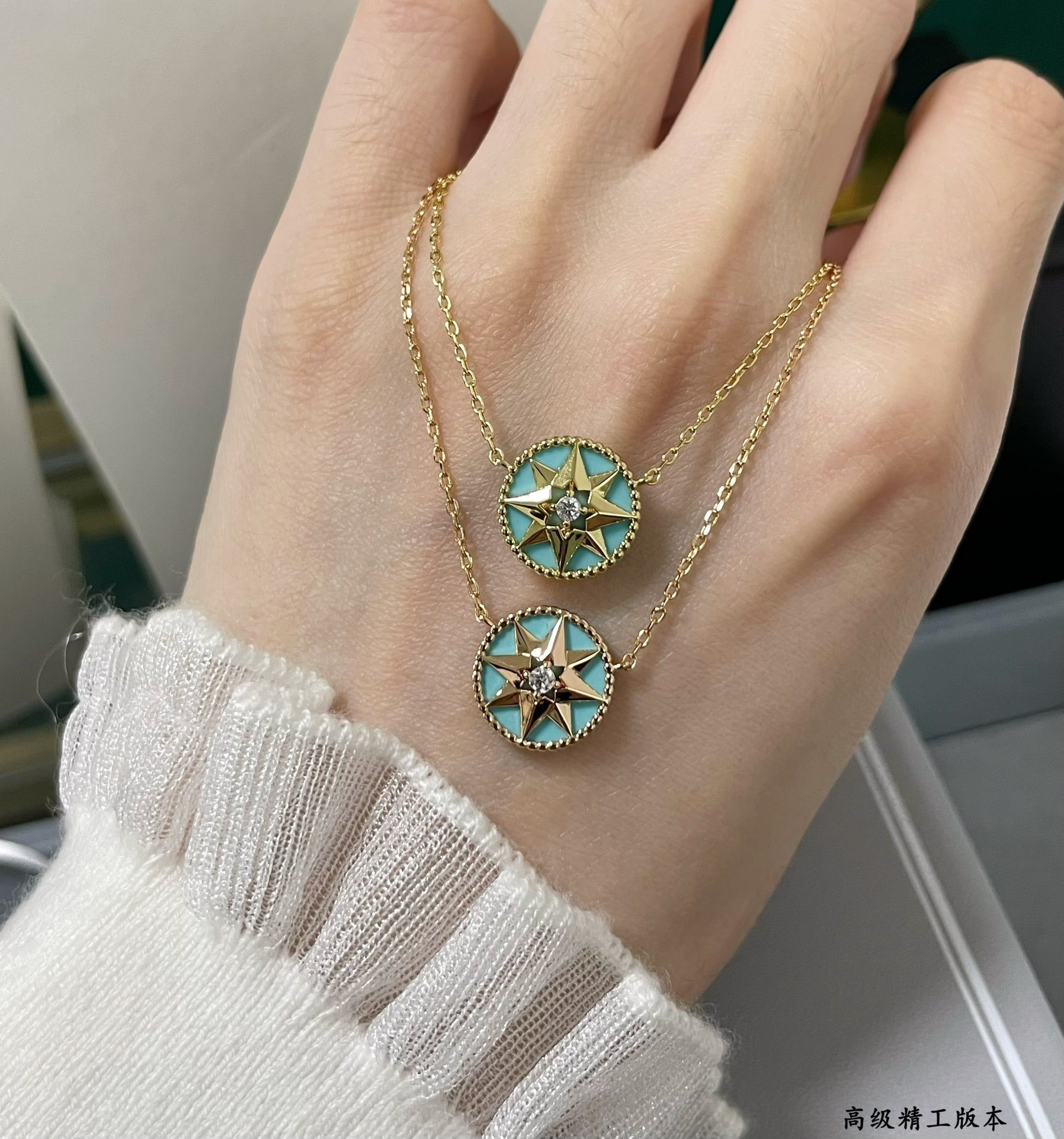 D10r Rose des Vents Necklace