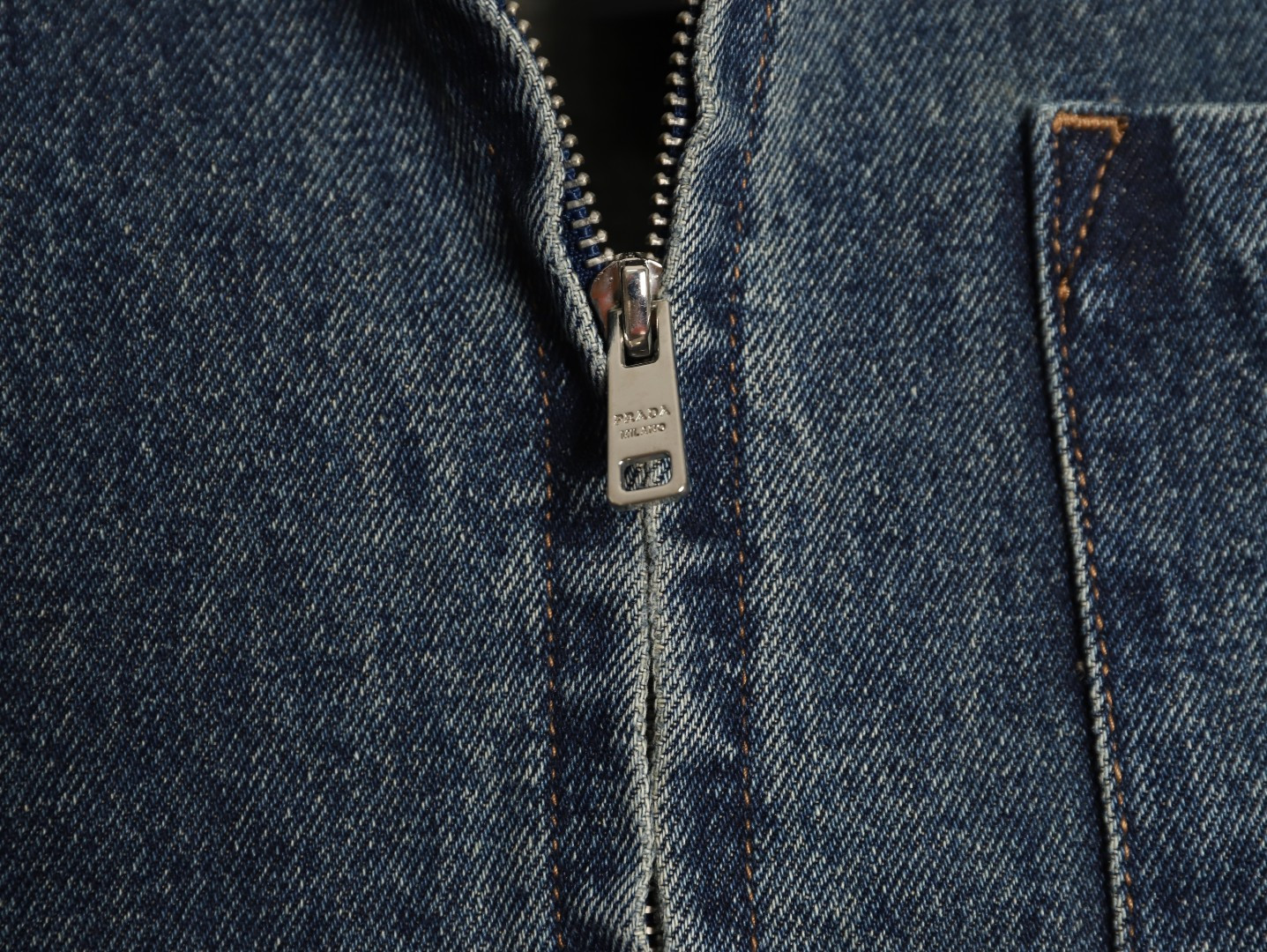 Pra*a Jacket