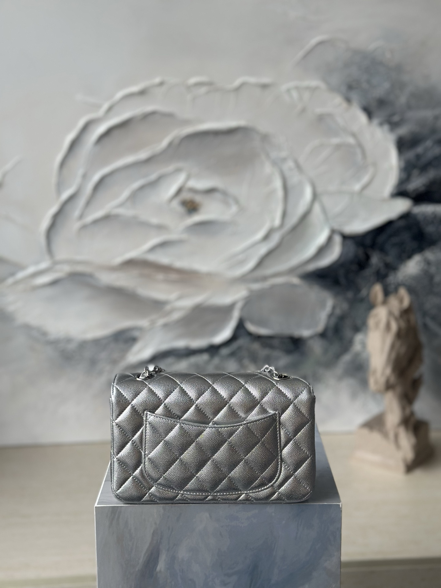 Ch**el Flap Bag Pearlescent Silver AS1116 20x12x6cm