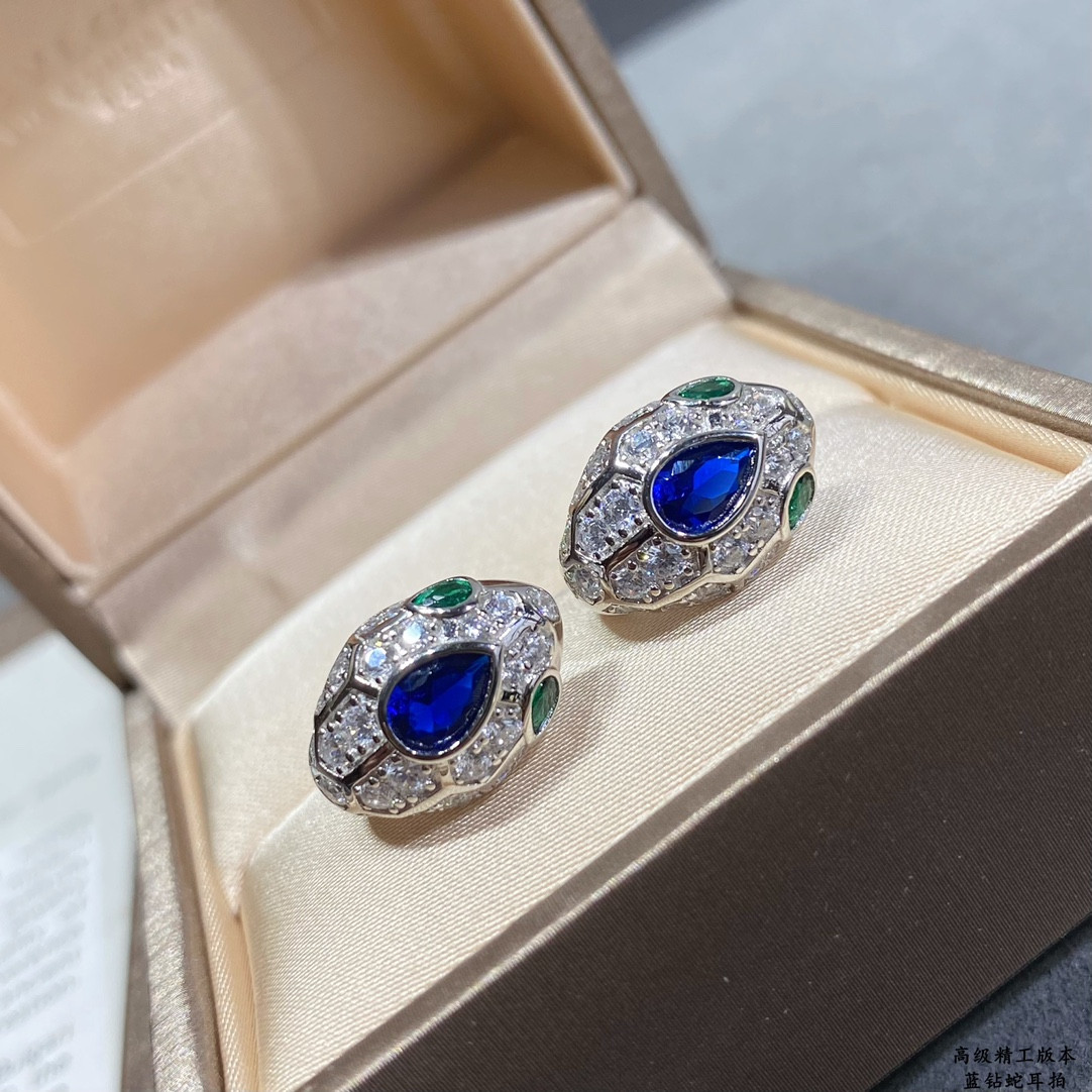 Bv1g*ai Sapphire Snake Earrings