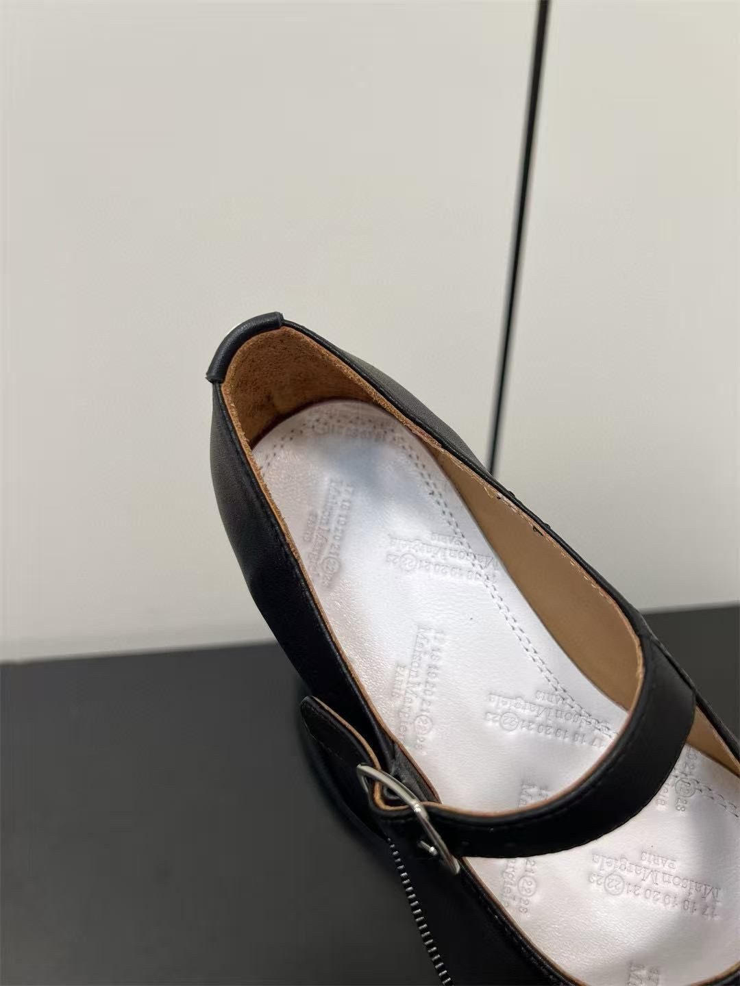 UA Ma1s0n Marg*e1a Mary Jane Shoes