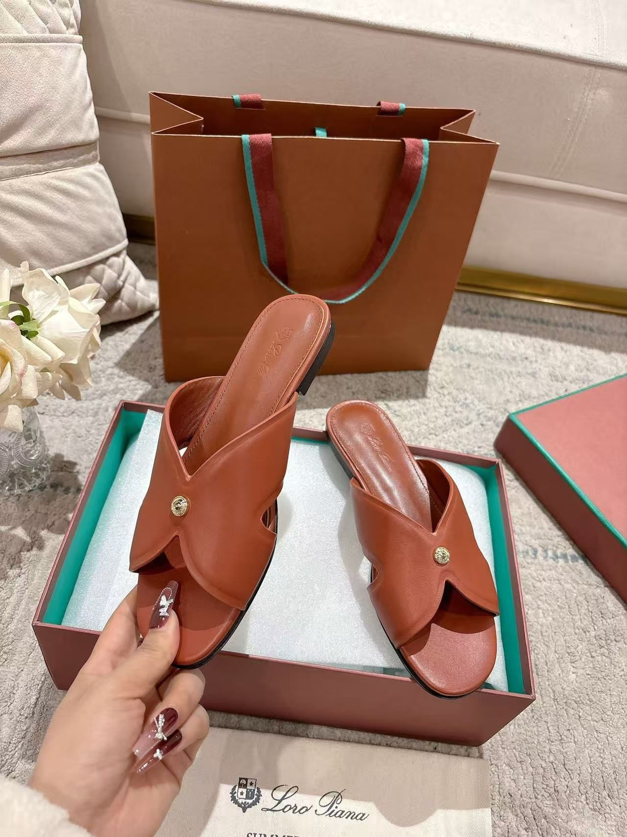 UA L0r0 P1ana Vera Sandal