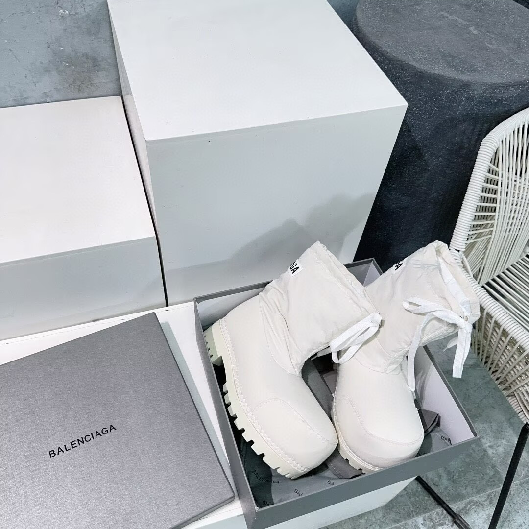 ua Ba1en*iaga boot