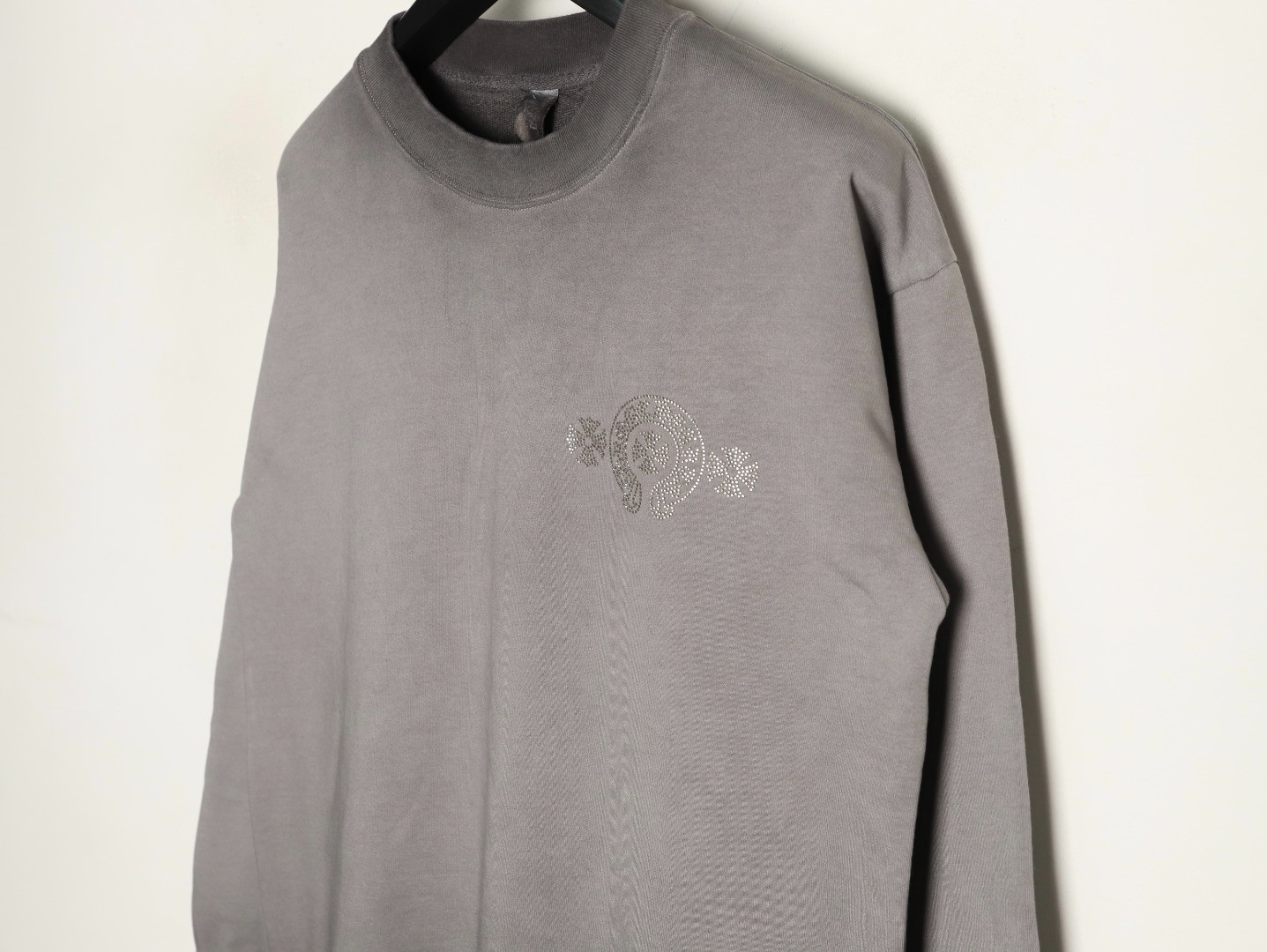 Ch*0me He**ts Hoodies