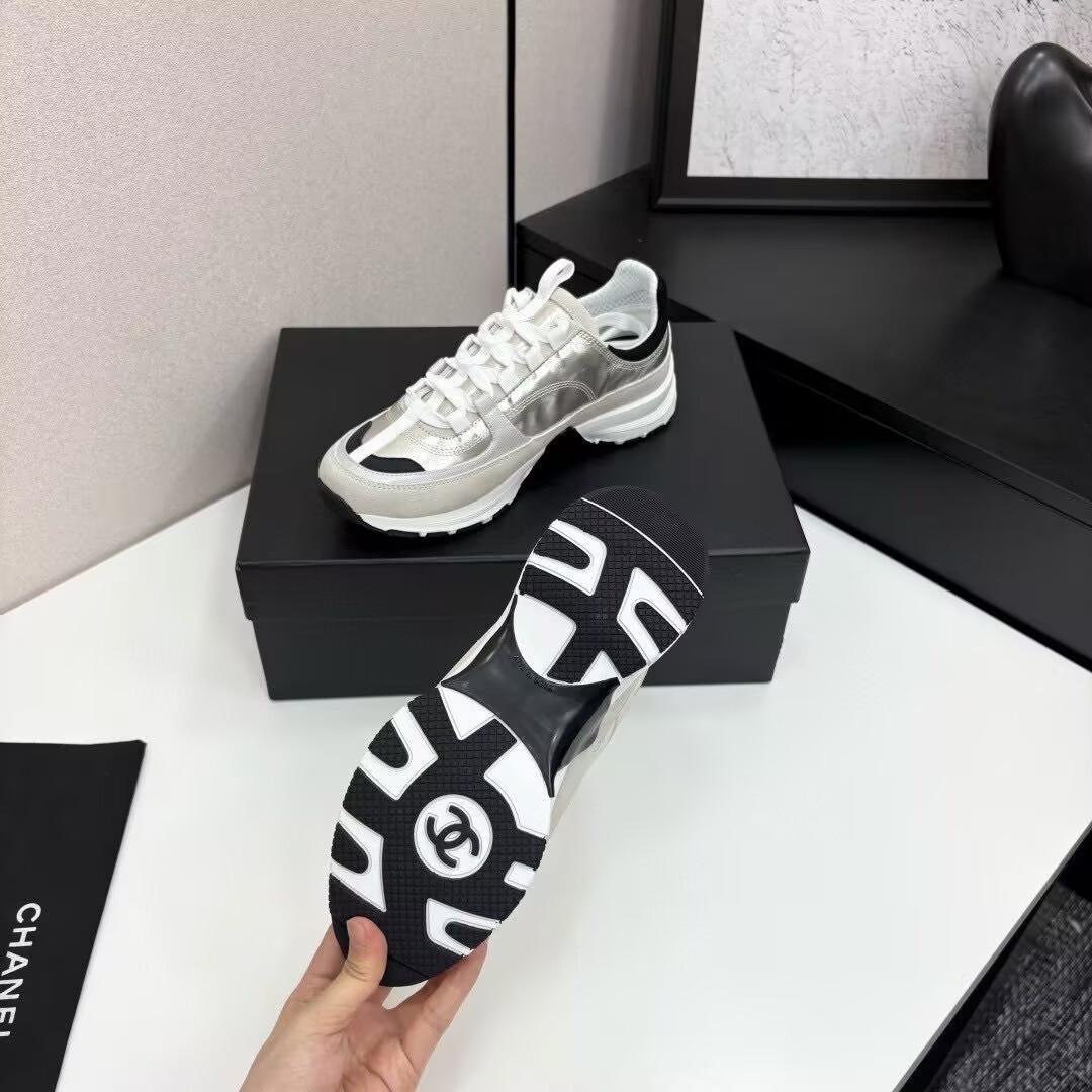 UA Ch**el Sneaker
