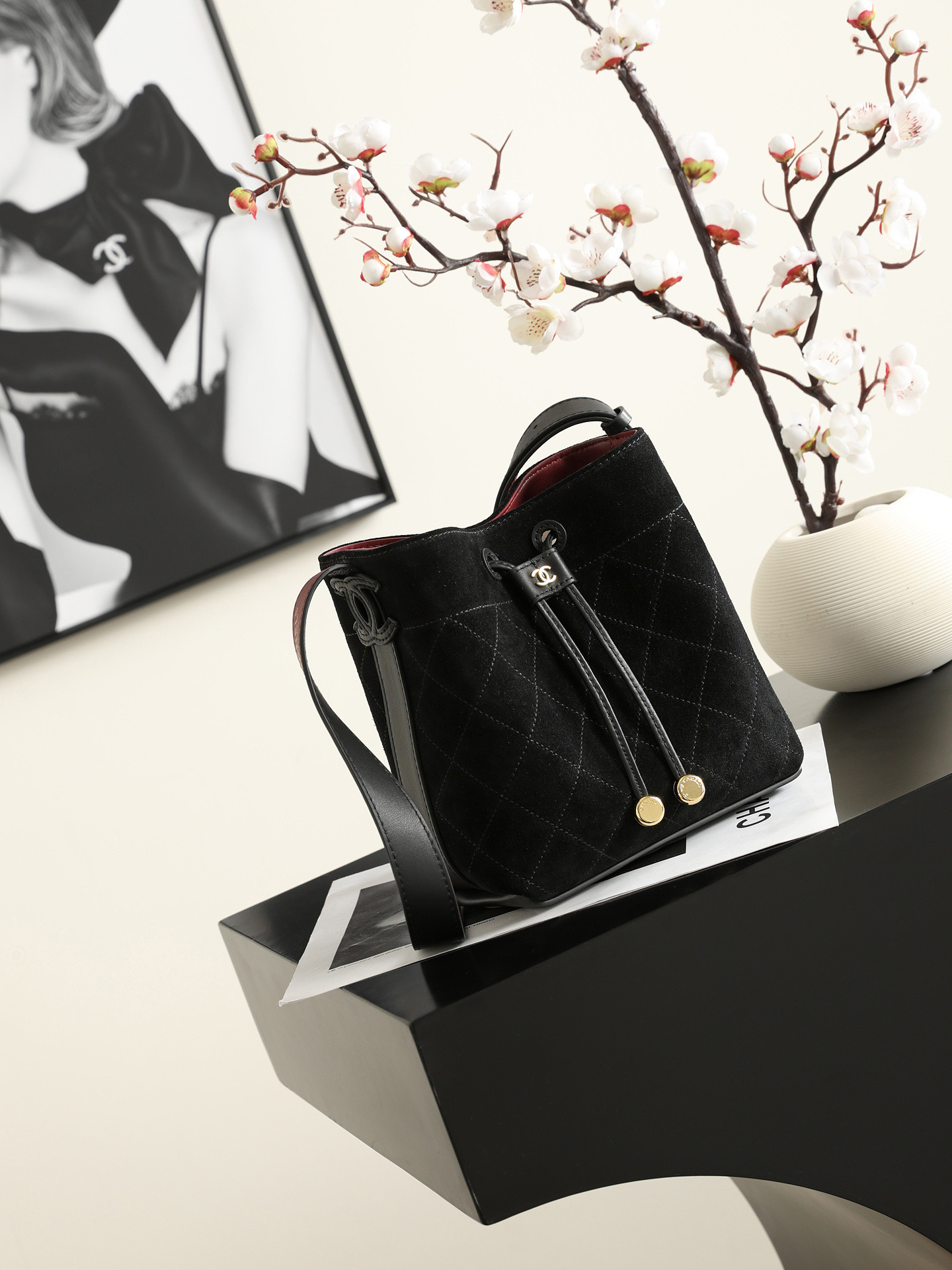 Ch**el Bucket Bag AS6537 18x18x10cm