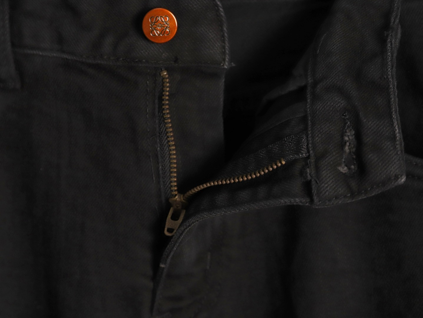 L0ew* Jeans