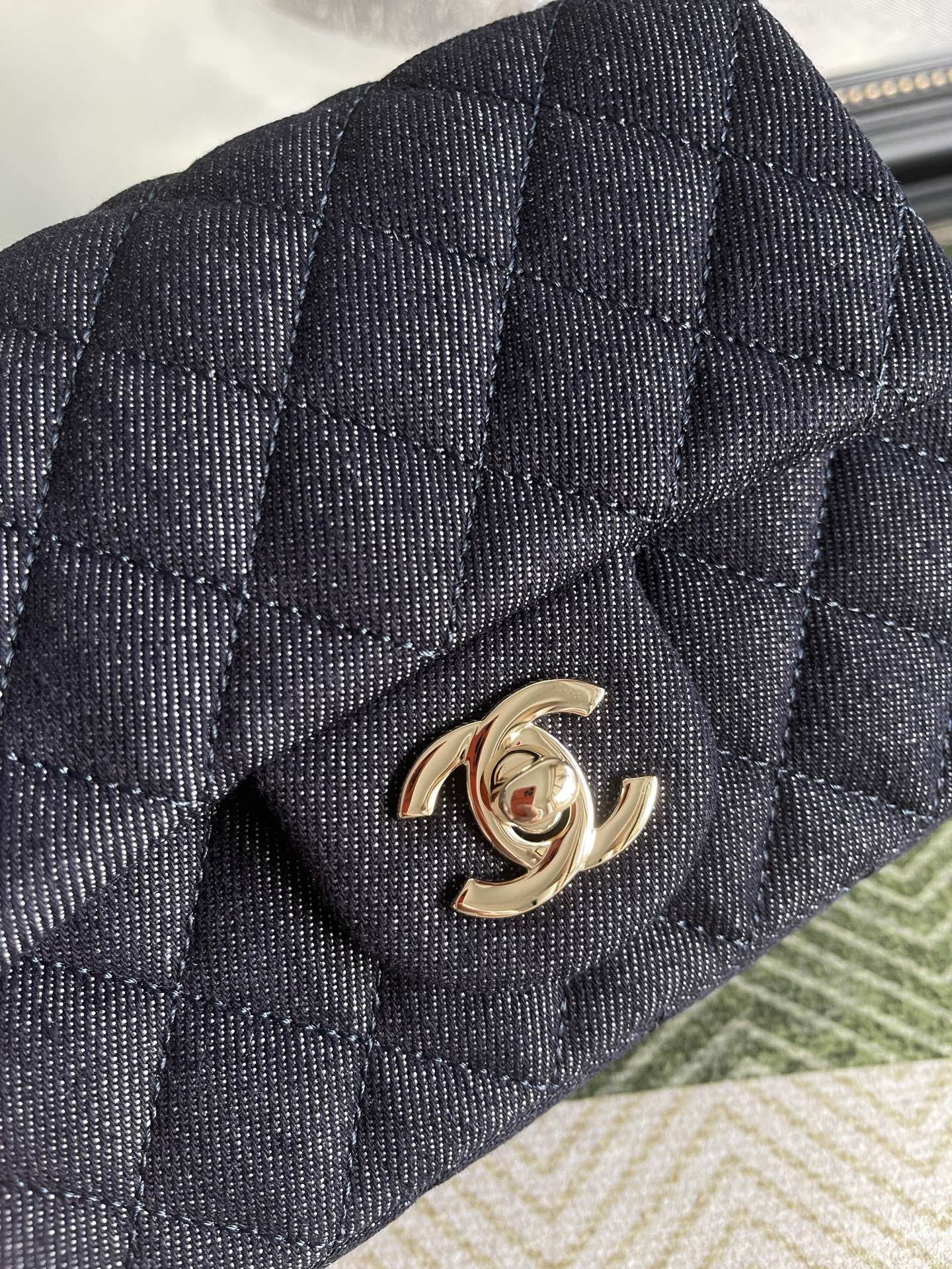 Ch**el Flap Bag Dark De*1m Blue with Light Gold Hardware AS1786 17x12x7cm