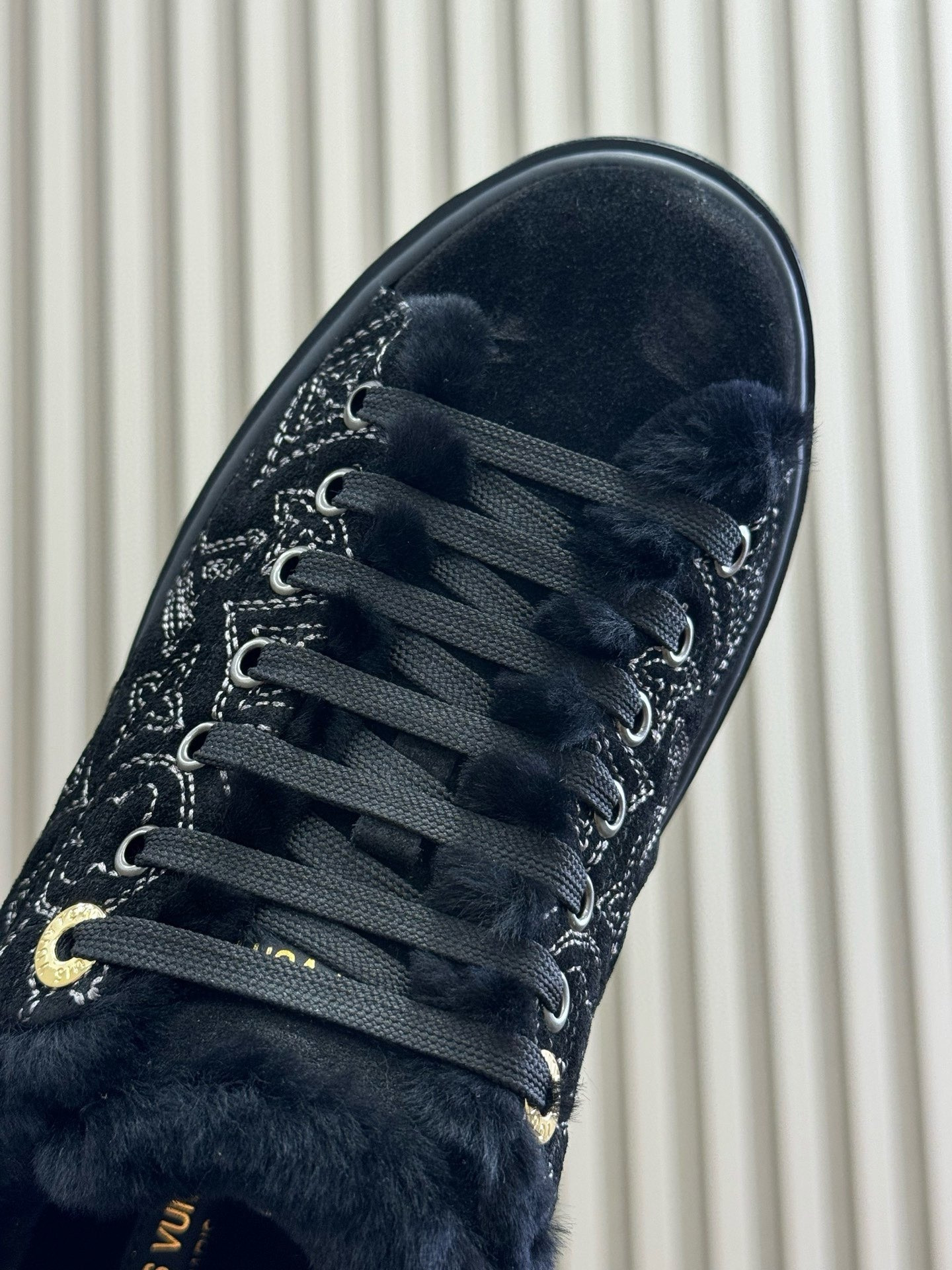 UA LV Time Out Sneaker