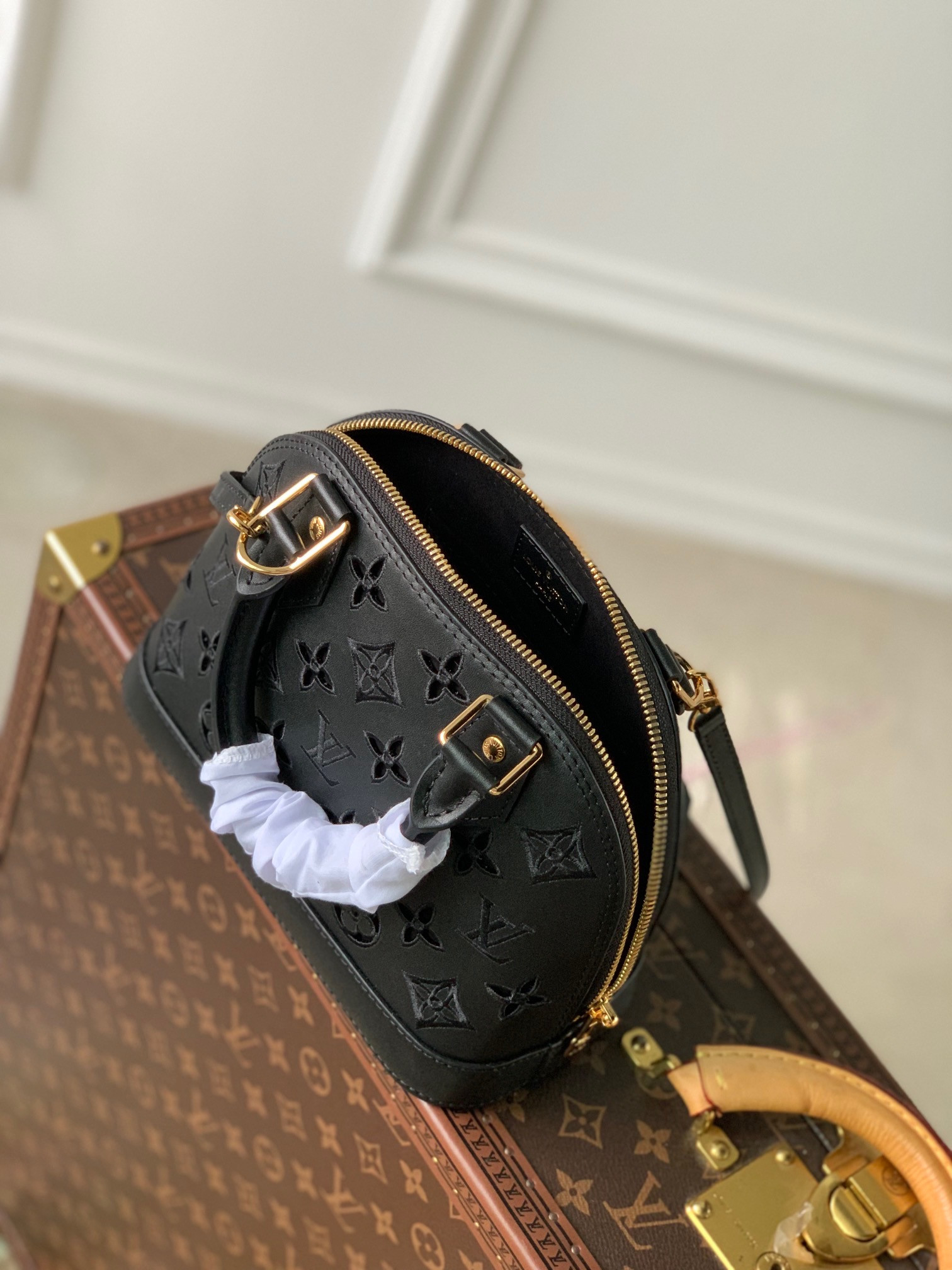 LV ALMA BB M22878