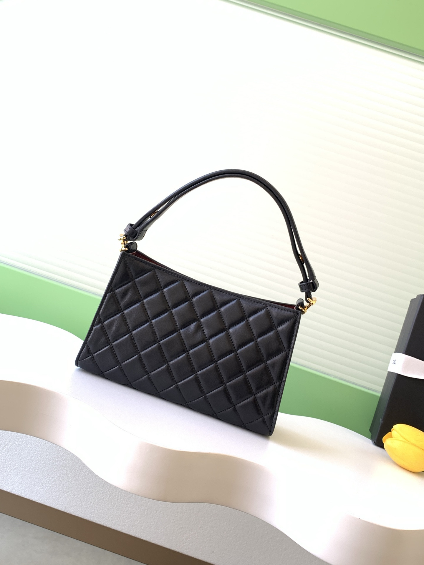 Ch**el 26X Hobo Shoulder Bag 14x22x7cm