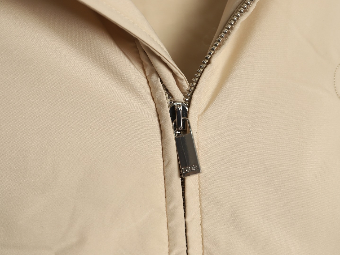 D10r Vest