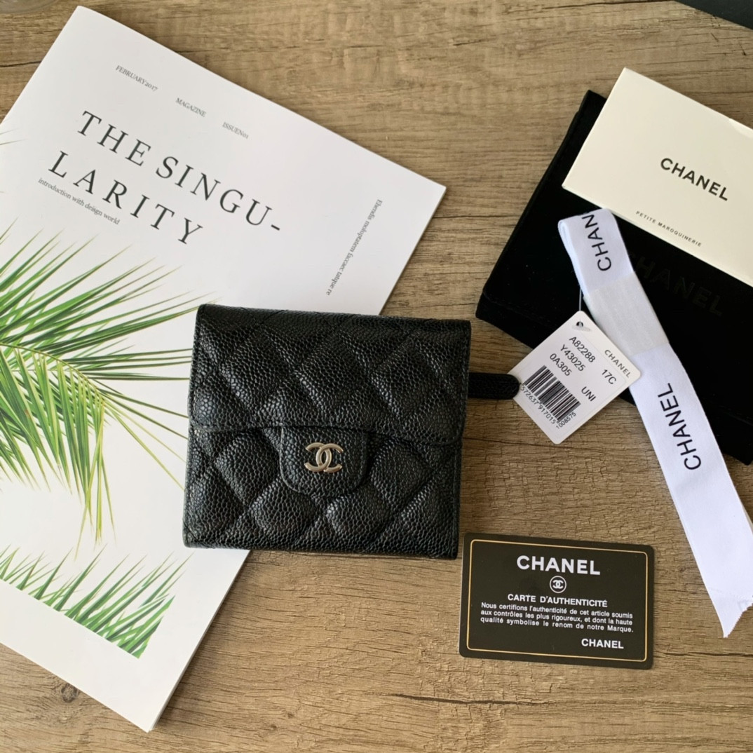 Ch**el wallet 10.5x11.5x3cm