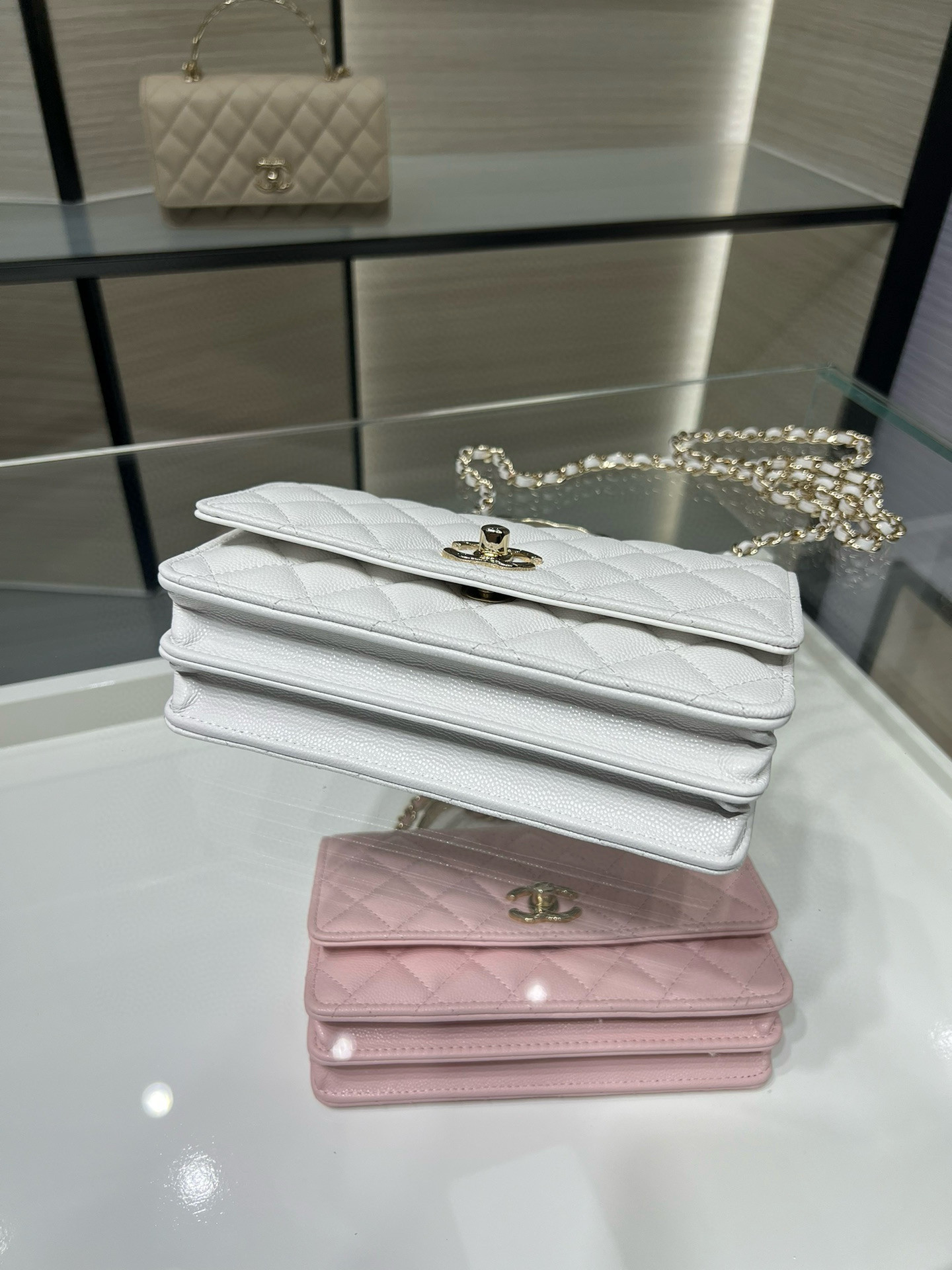 Ch**el Clutch With Chain AP4621 18.5x6x11cm