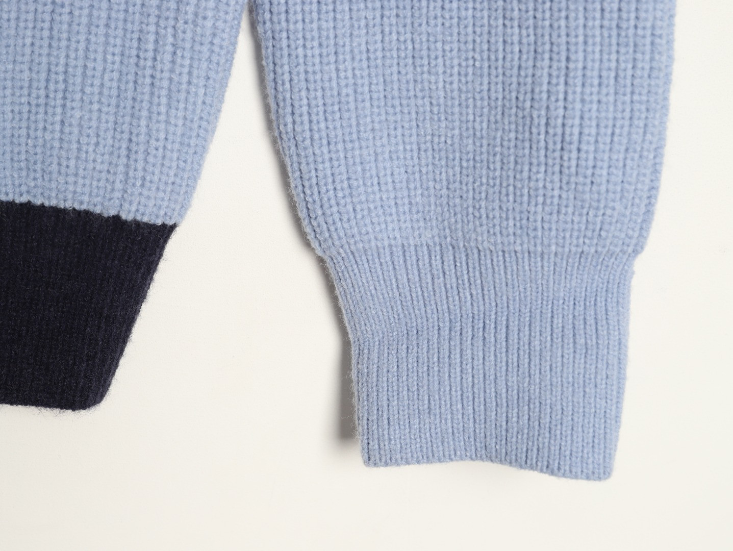 L0vis Vvtt0n LV Knitting Cardigan