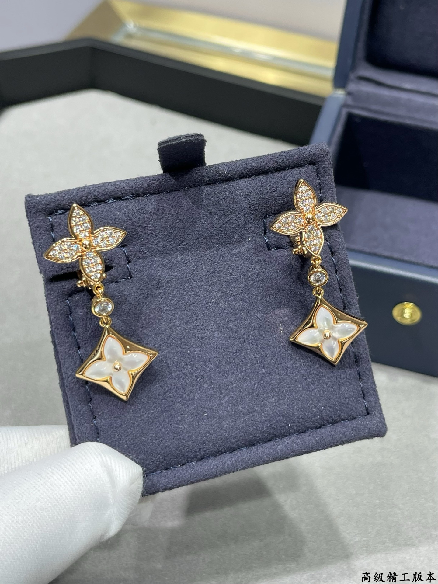 LV Two flower D1am0nd white shell Earrings