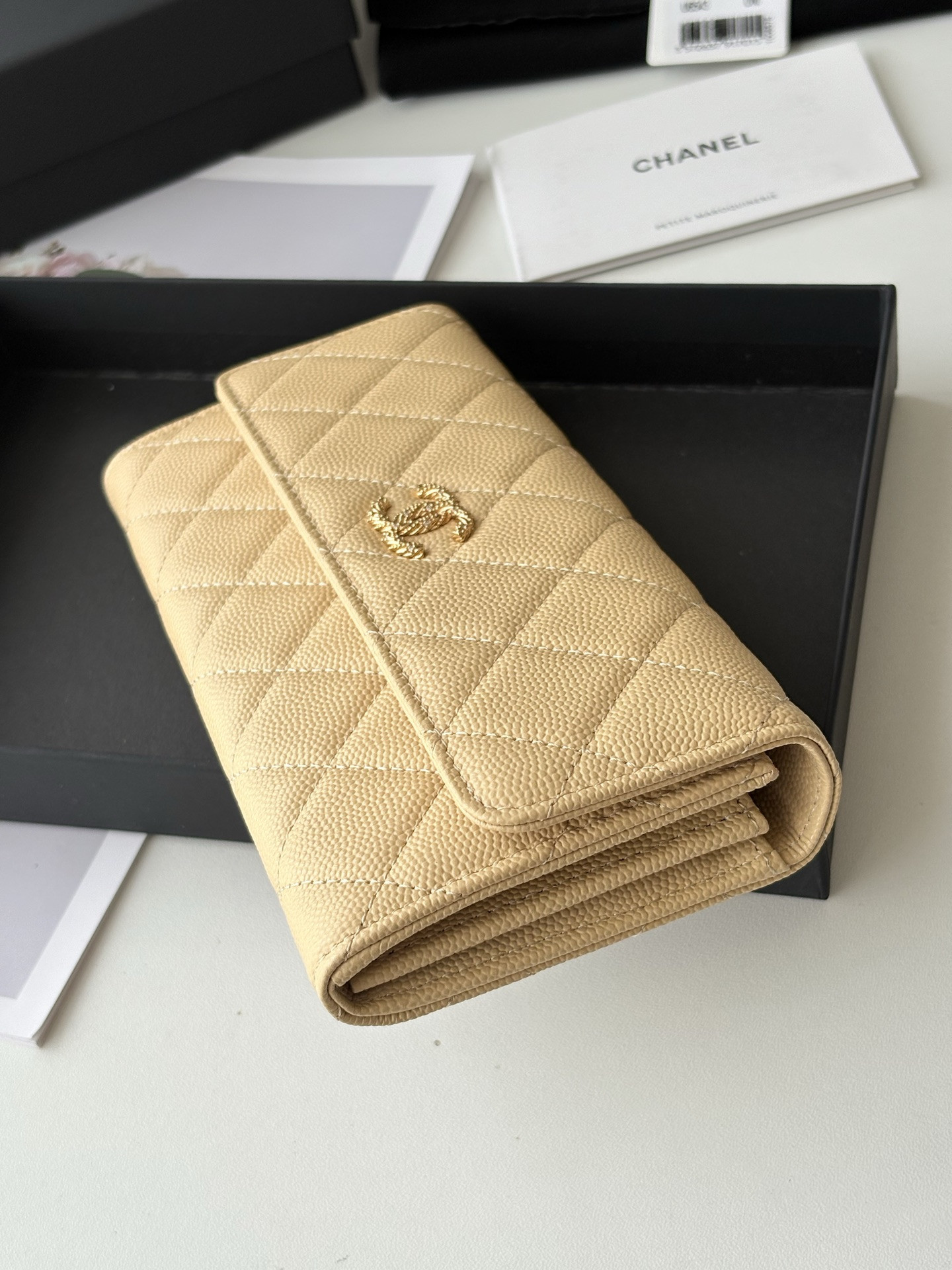 Ch**el Flap Long Wallet AS5076 19x10.5x3cm