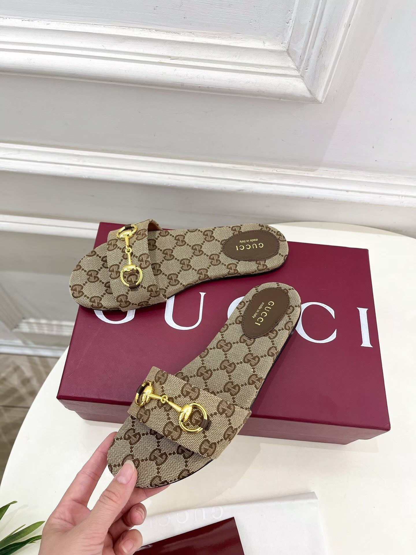 UA Gvc*1 Siaga Horsebit Flat Sandal