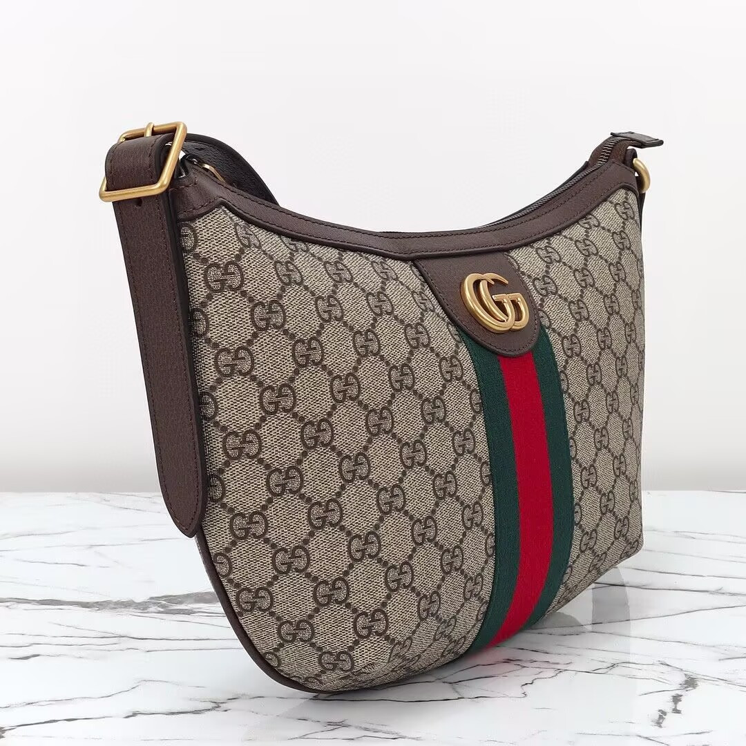 Gvc*1 Crossbody Bag 30x22x5.5cm