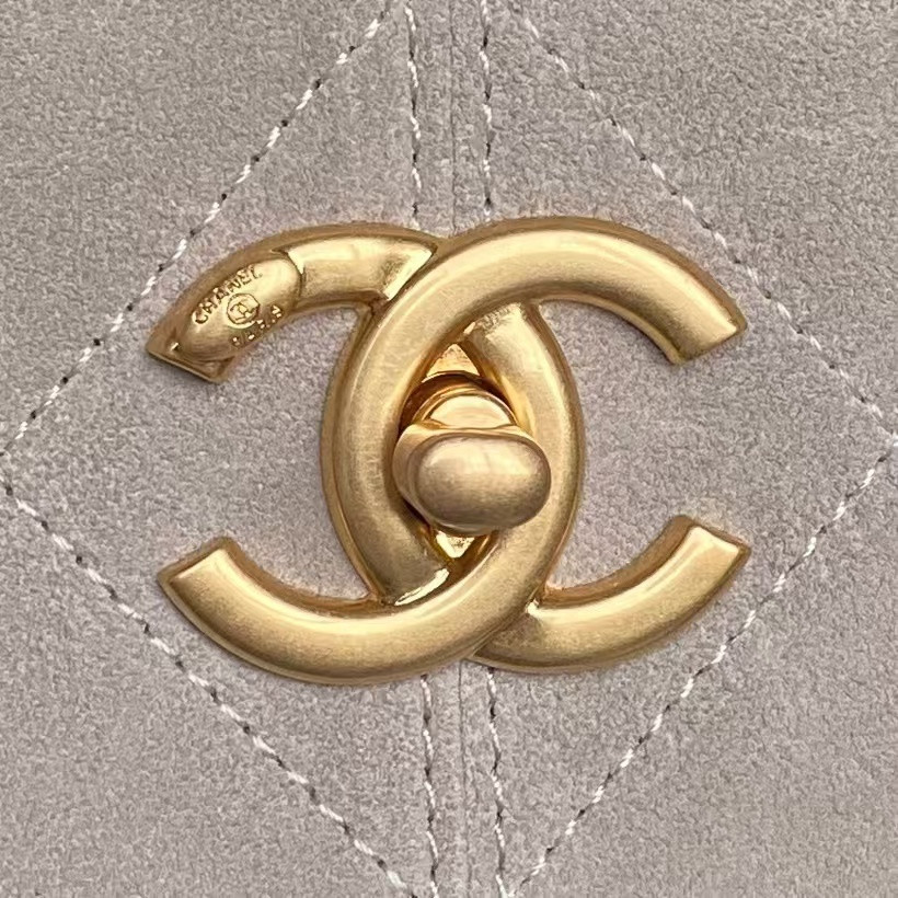 Ch**el Small Shopping Bag AS5634 24x36x14cm