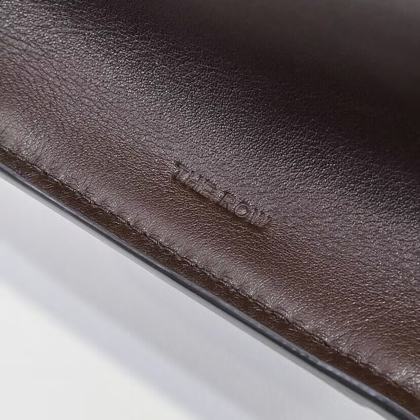 The R0w Marlo Bag in Leather 43x19x30cm