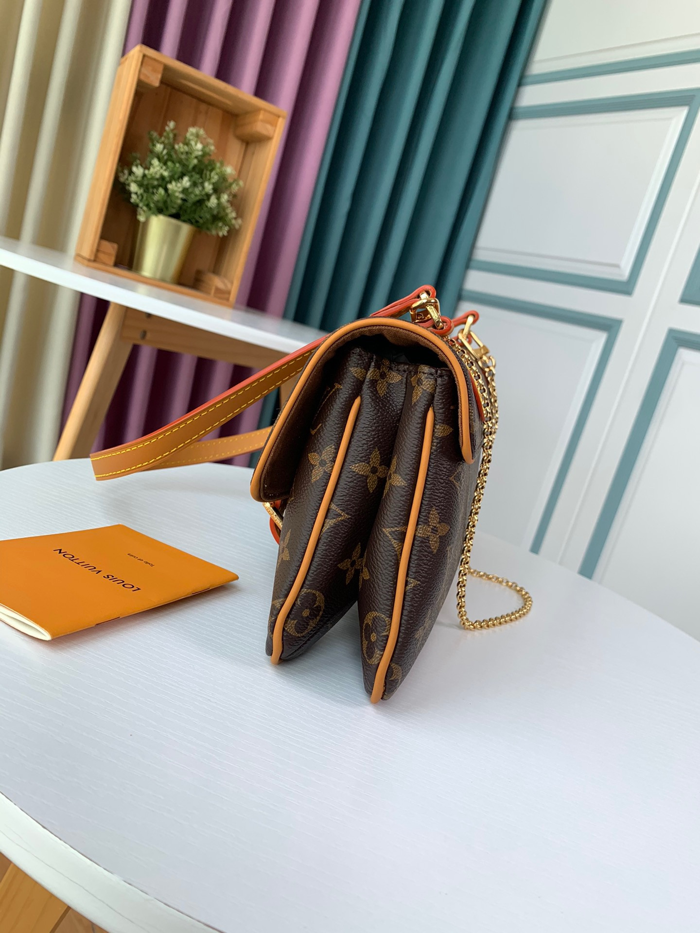 LV VINTAGE MARELLE M51162