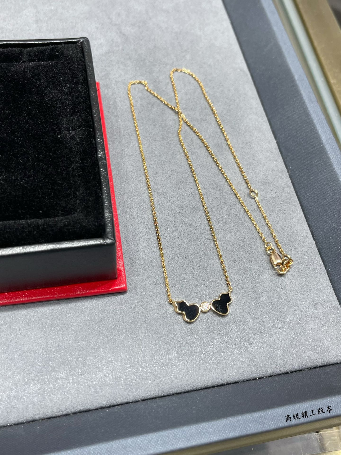 Qeelin Wulu Double Gourd Necklace
