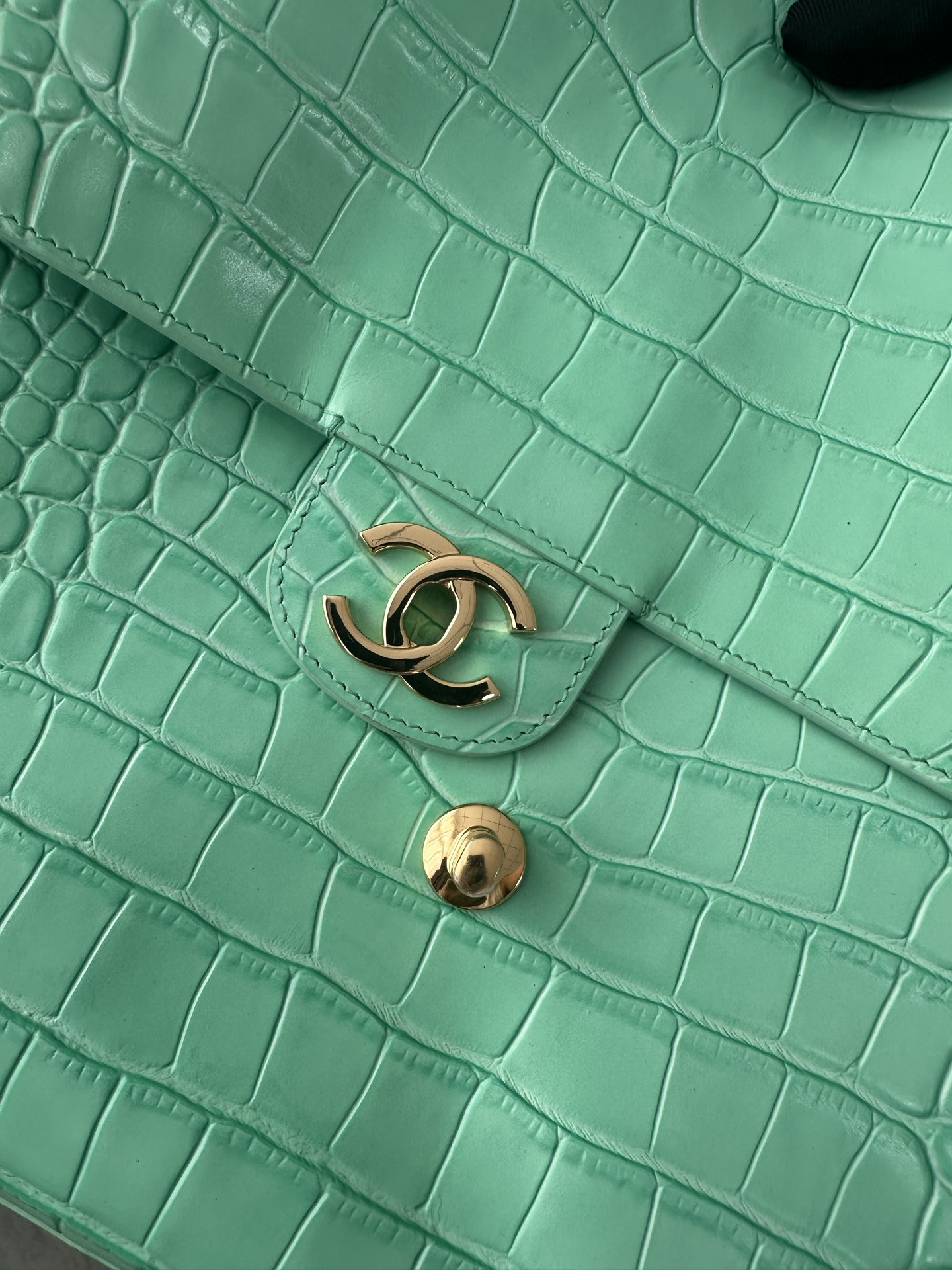 Ch**el Maxi Flap bag Glacier Blue Gold hardware AS6231 19.5x32x10cm