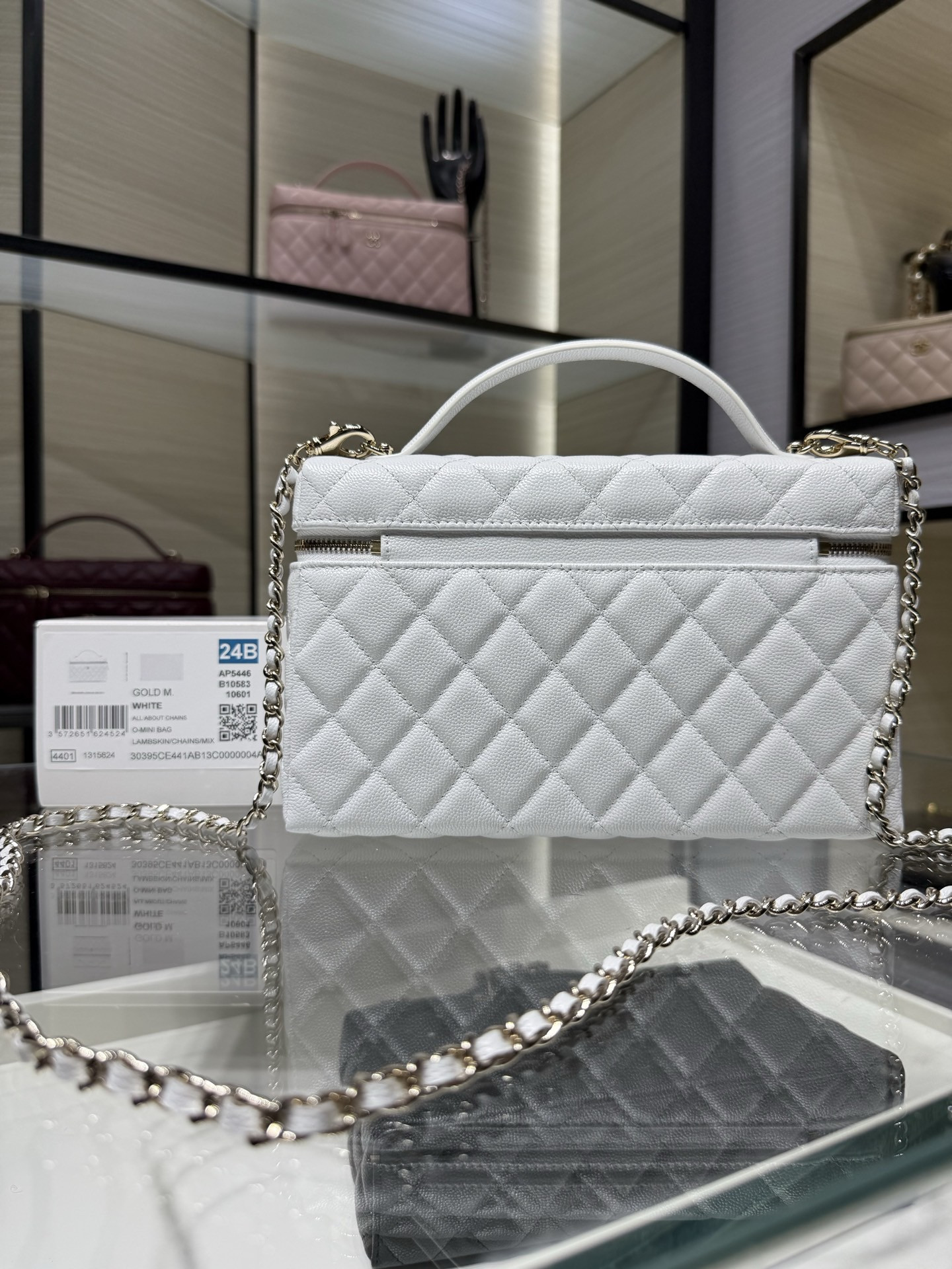 Ch**el Classic Vanity with chain Handbag AP5446 15x23x5cm