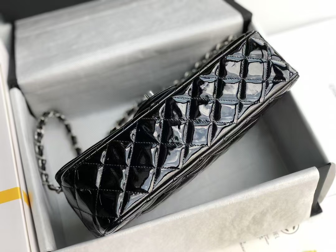 Ch**el Classic Flap Bag CF 25.5x15x6cm