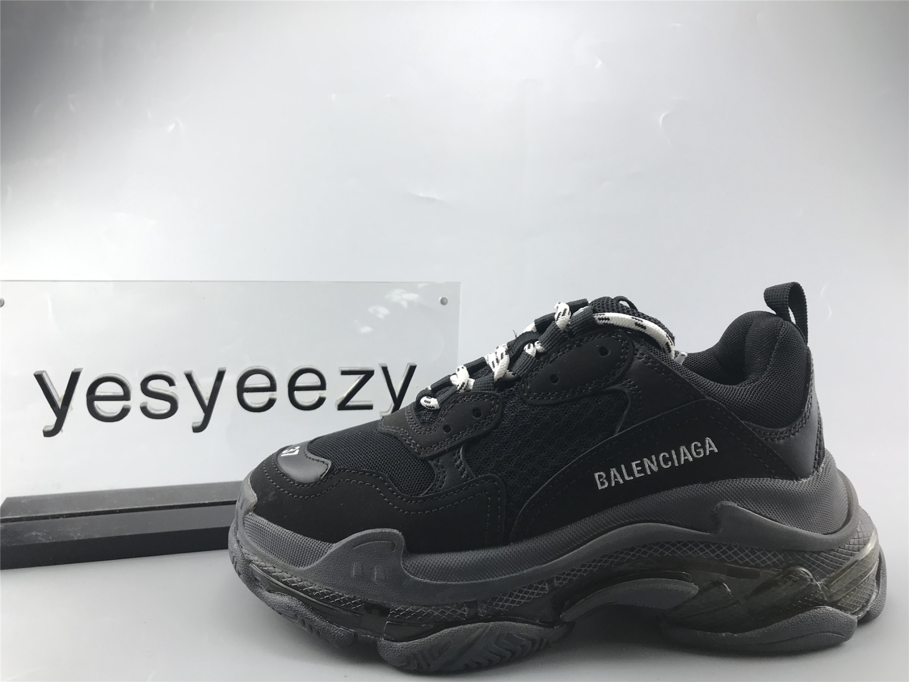 UA TRIPLE S TRAINERS BLACK