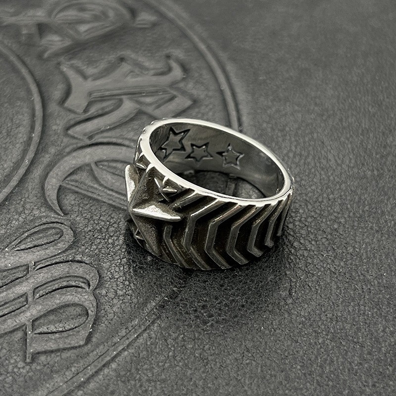 Ch*0me He**ts Wavy Star Ring
