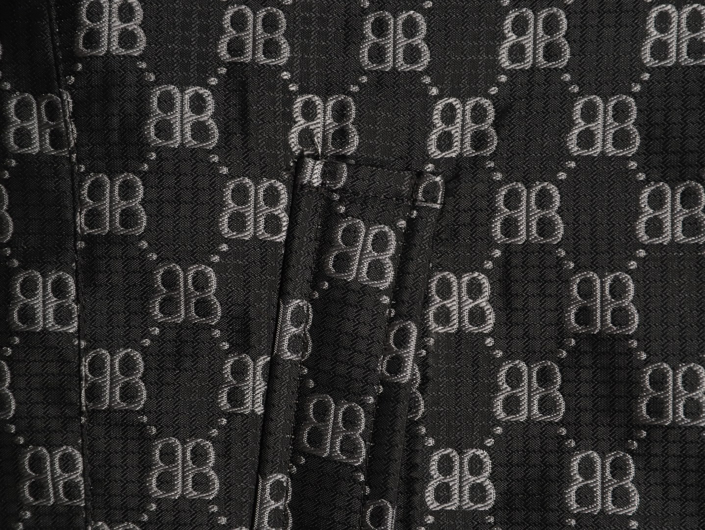 Ba1en*iaga Windproof Jacket