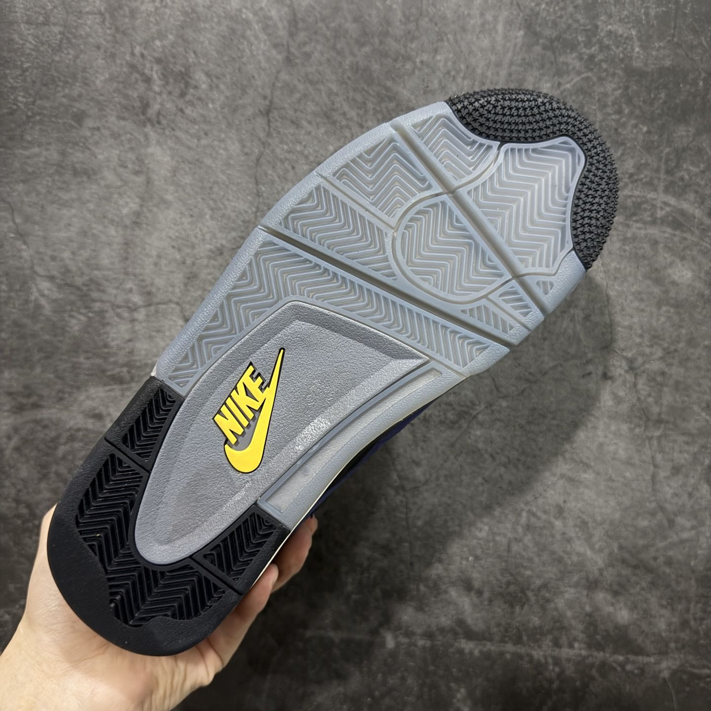 UA Air Jordan 4 Retro