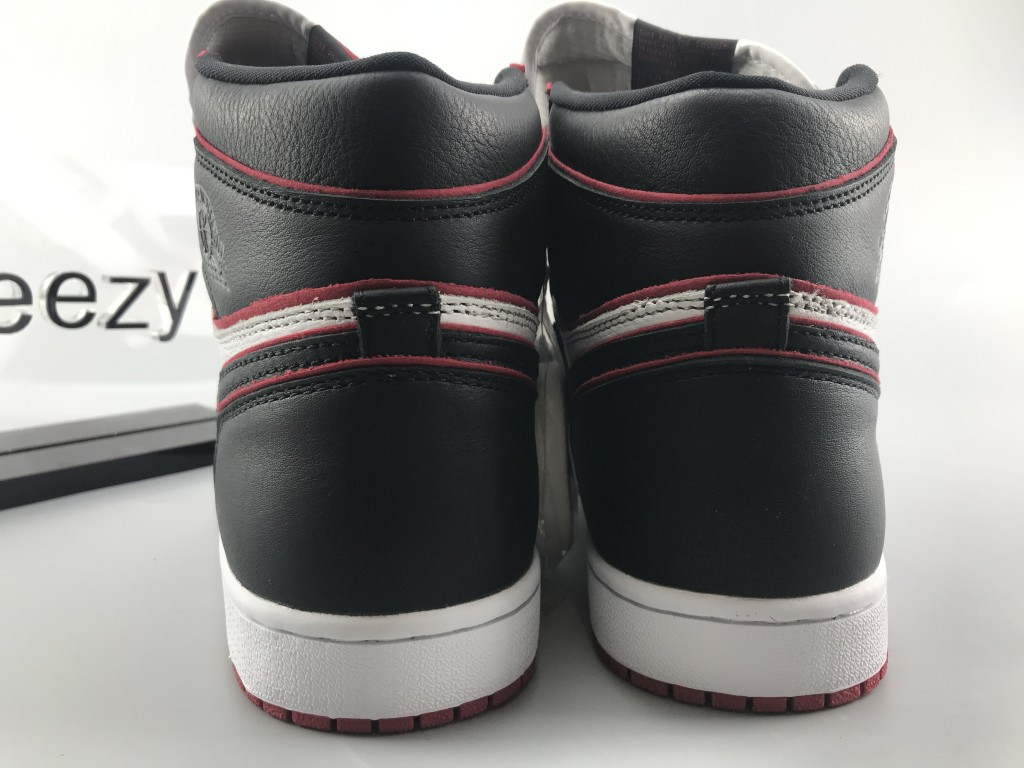 UA AIR JORDAN 1 RETRO HIGH OG 