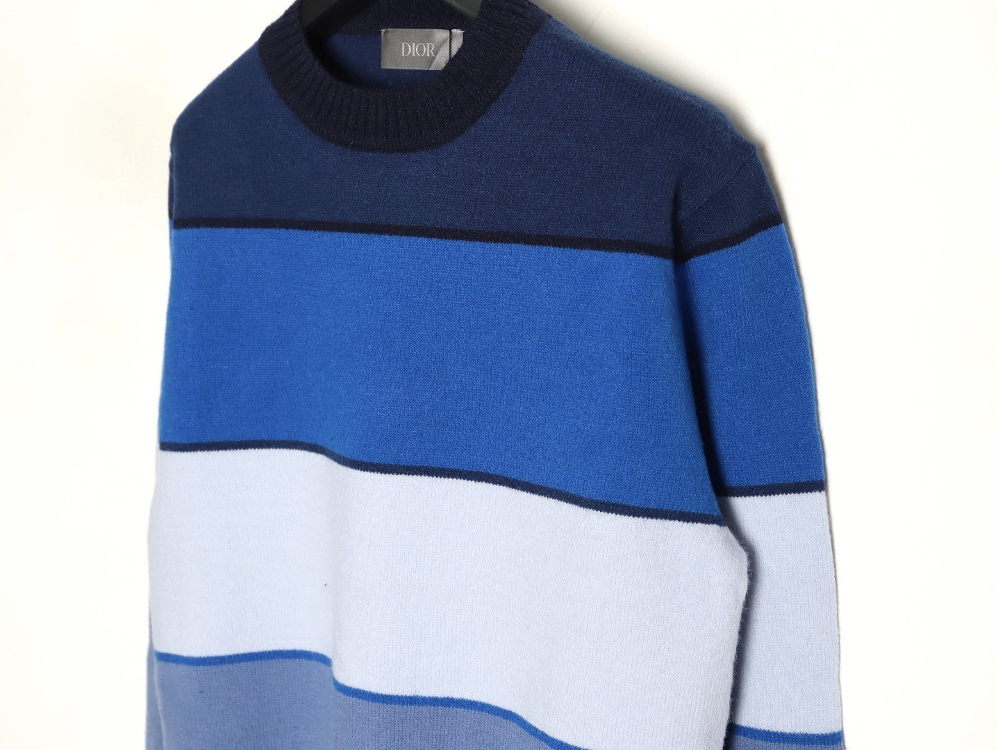 D10r CD D1am0nd Sweaters