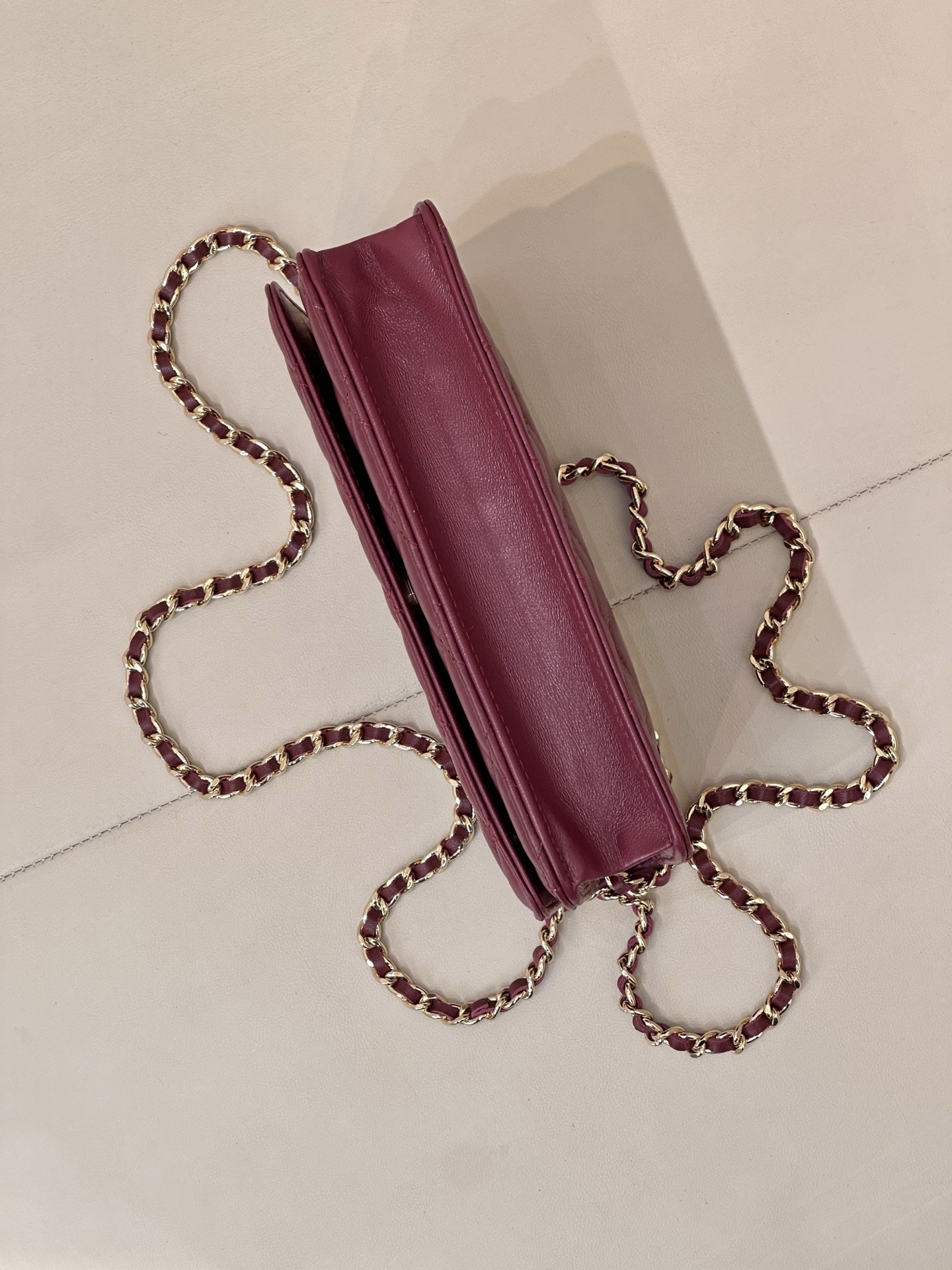 Ch**el WOC CLASSIC WALLET ON CHAIN 13x19cm