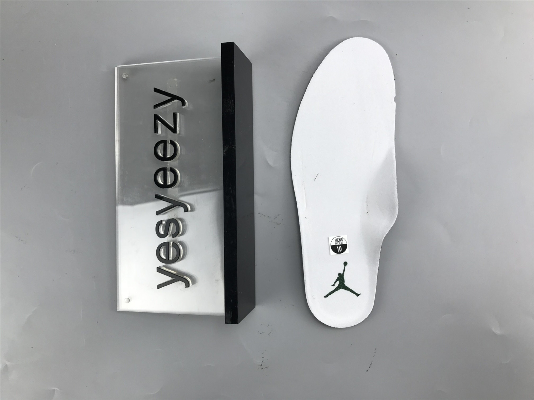 UA AIR JORDAN 13 RETRO 