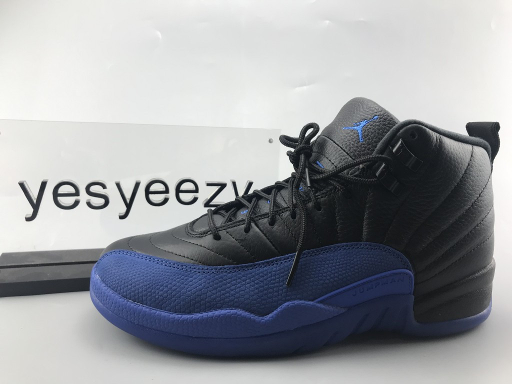 UA AIR JORDAN 12 RETRO 