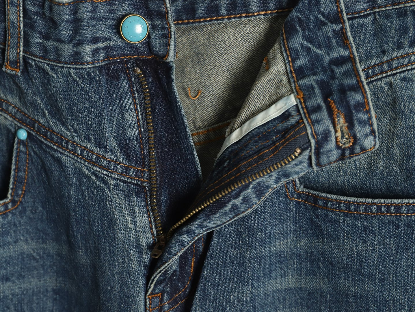 L0vis Vvtt0n Jeans