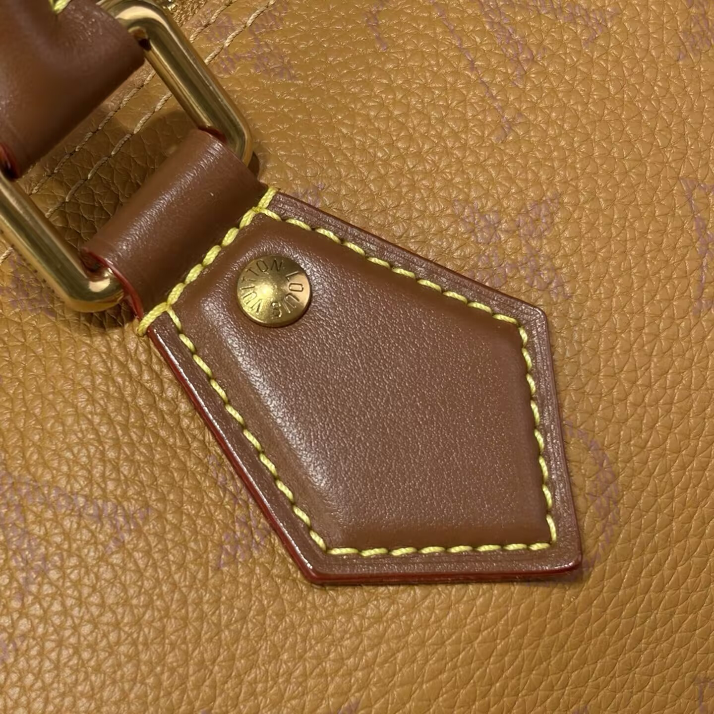 LV Speedy P9 Bandoulière 30 M27977 32 x 22.5 x 18 cm