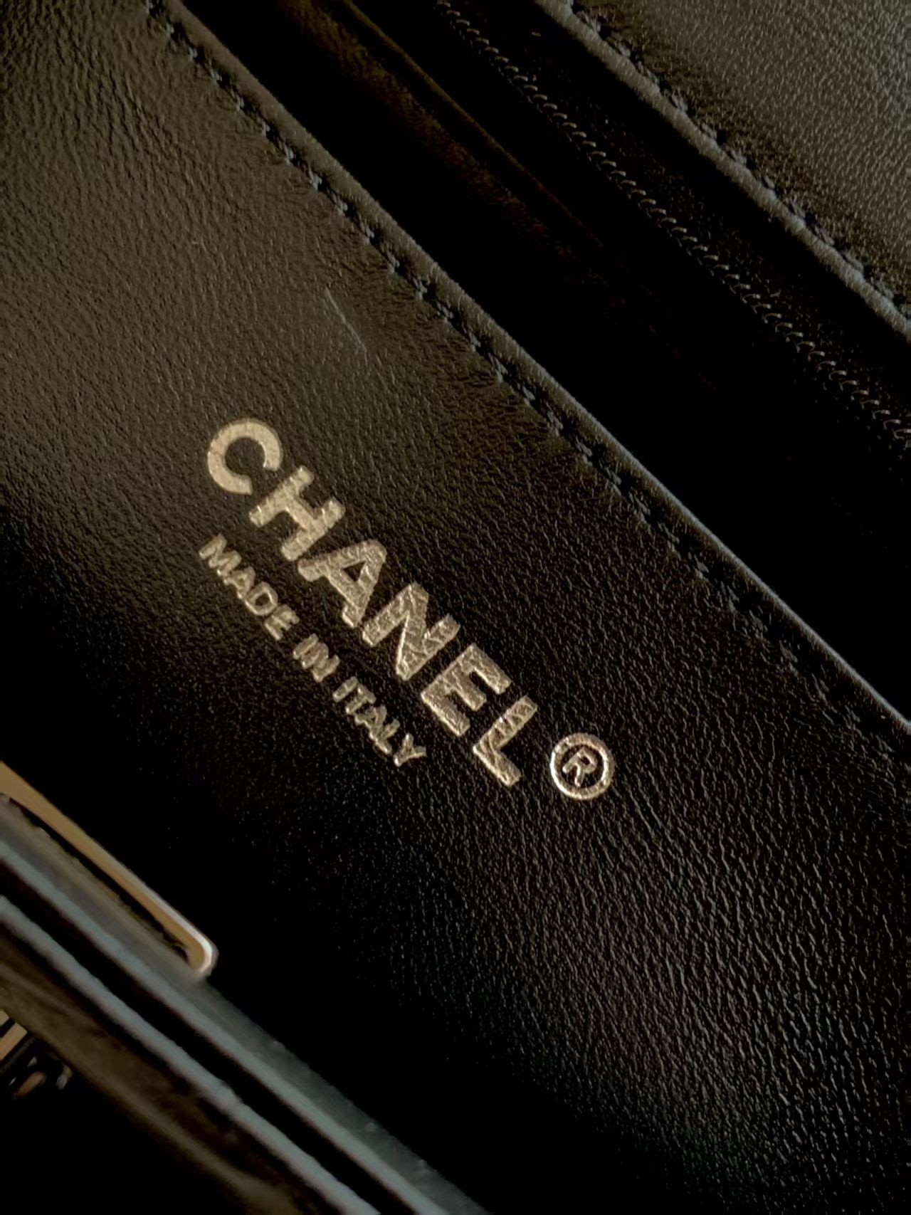 Ch**el Mini CF handle 20x12x6cm