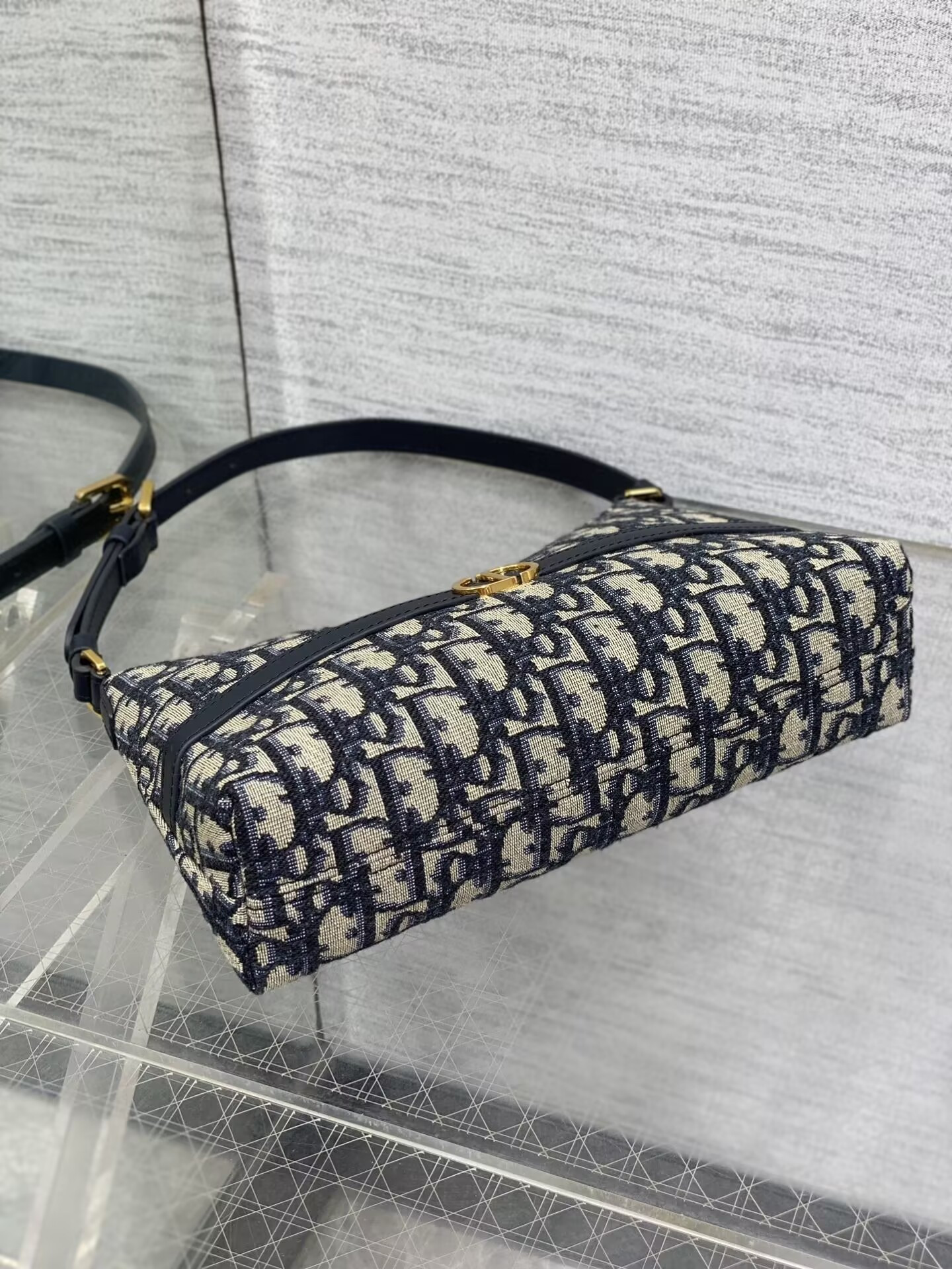D10r 30 Montaigne Cigale Mini Bag 24x14x6.5cm