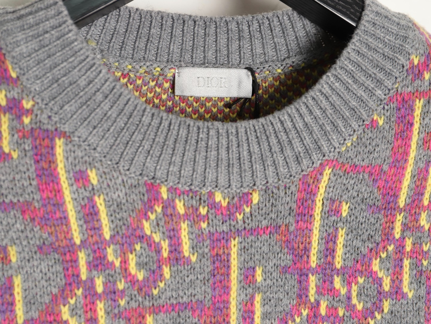 D10r CD Sweaters