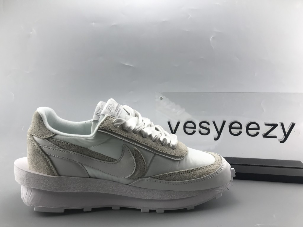 UA NIKE SACAI X LDWAFFLE "WHITE NYLON"