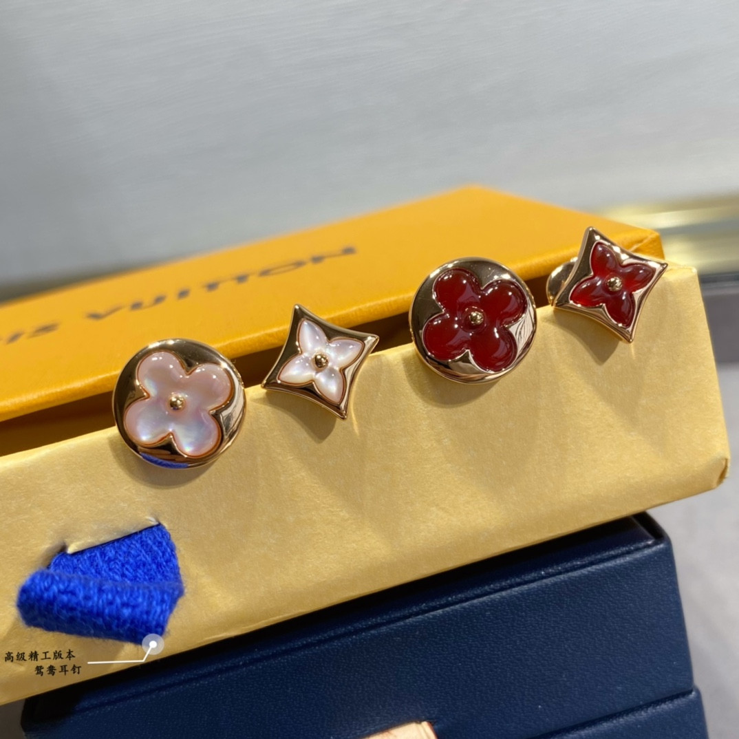 L0vis Vvtt0n Earrings