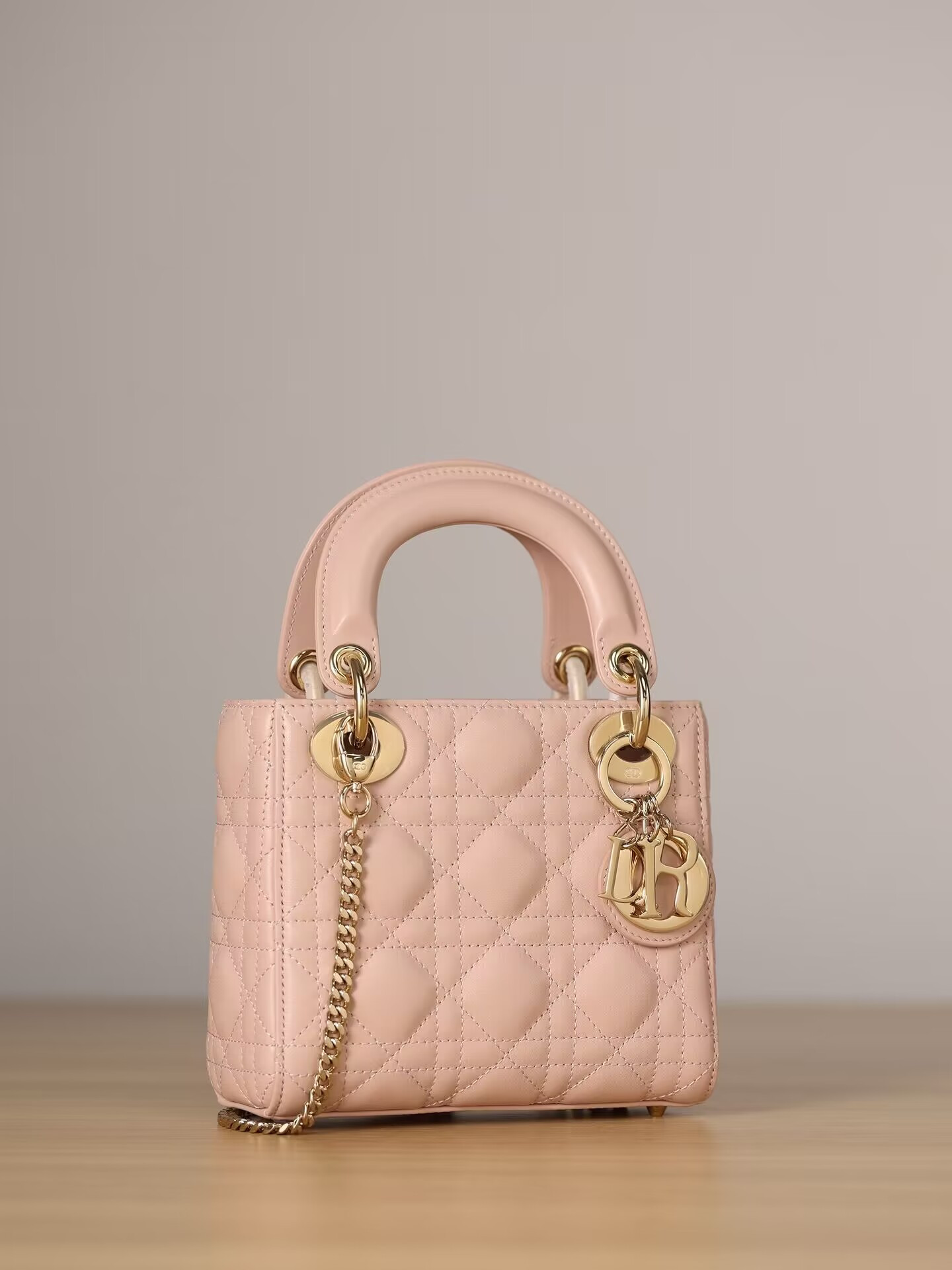 D10r Classic Lady 17×7×15cm