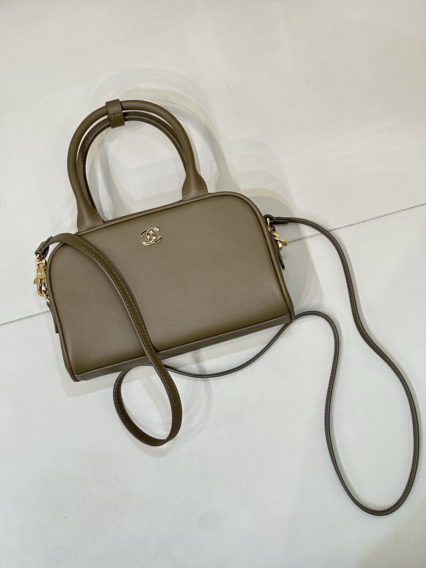 Ch**el Bowling Clutch with Leather Strap AP5528 13x21x9cm