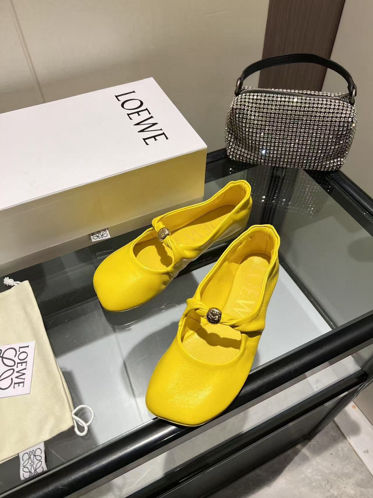 UA L0ew* Pebble Soft Ballerina In Nappa Lambskin